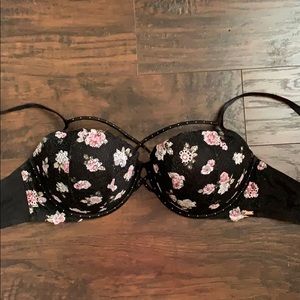 36DD Vs PINK push-up bra